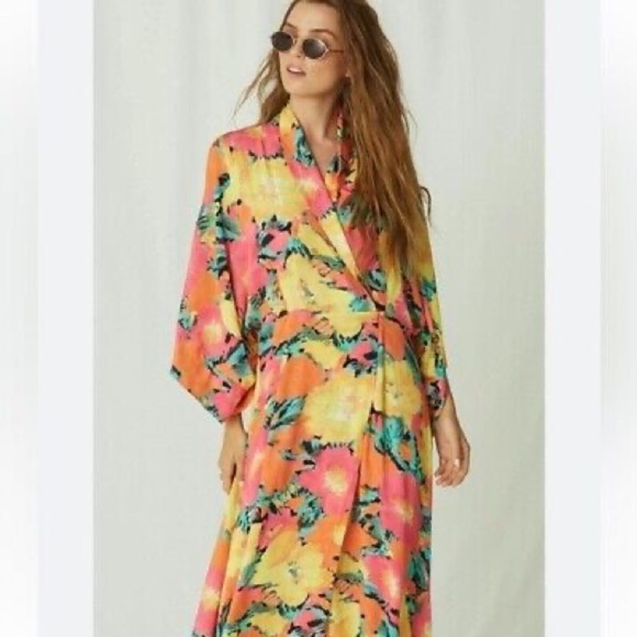 Jens Pirates Booty Floral Kimono Sleeve Maxi Dress - Picture 2 of 5